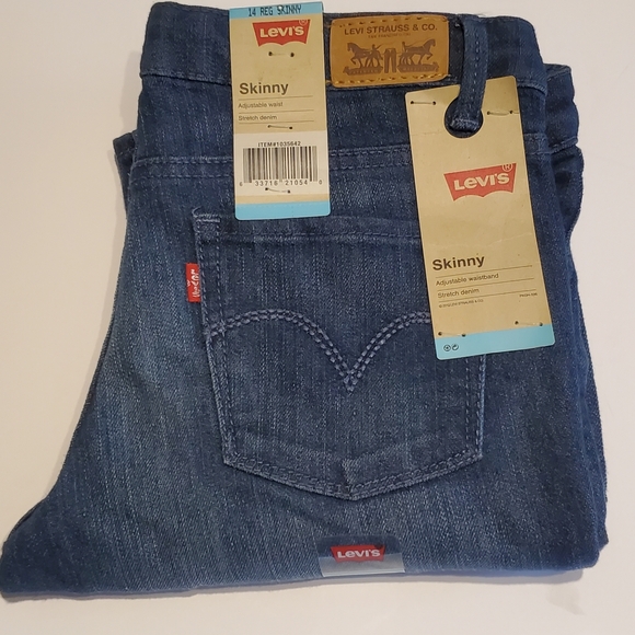 Levi's Other - Girls Levi's skinny jeans 14R Adj Stretch NWT